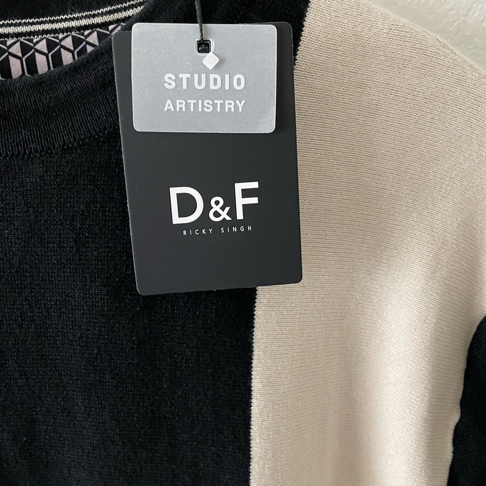 D&F Studio Artistry Striped Top Size M - Picture 7 of 7